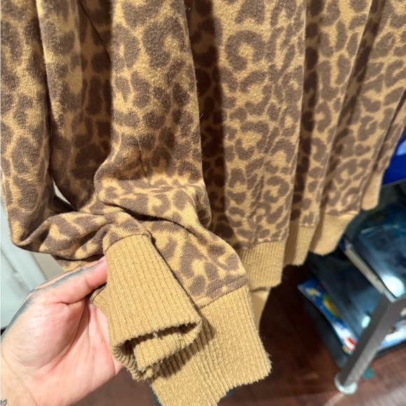 Leopard Print Sweater - Brown Sz.M - Picture 3 of 6